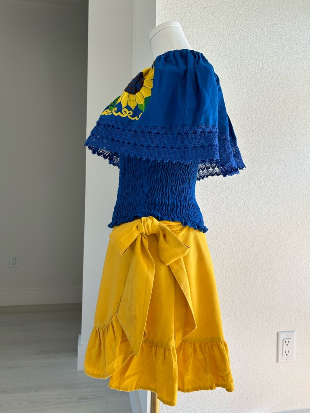 Aerie Mustard Yellow Ruffle Wrap Mini Skirt Womens M - Picture 7 of 8